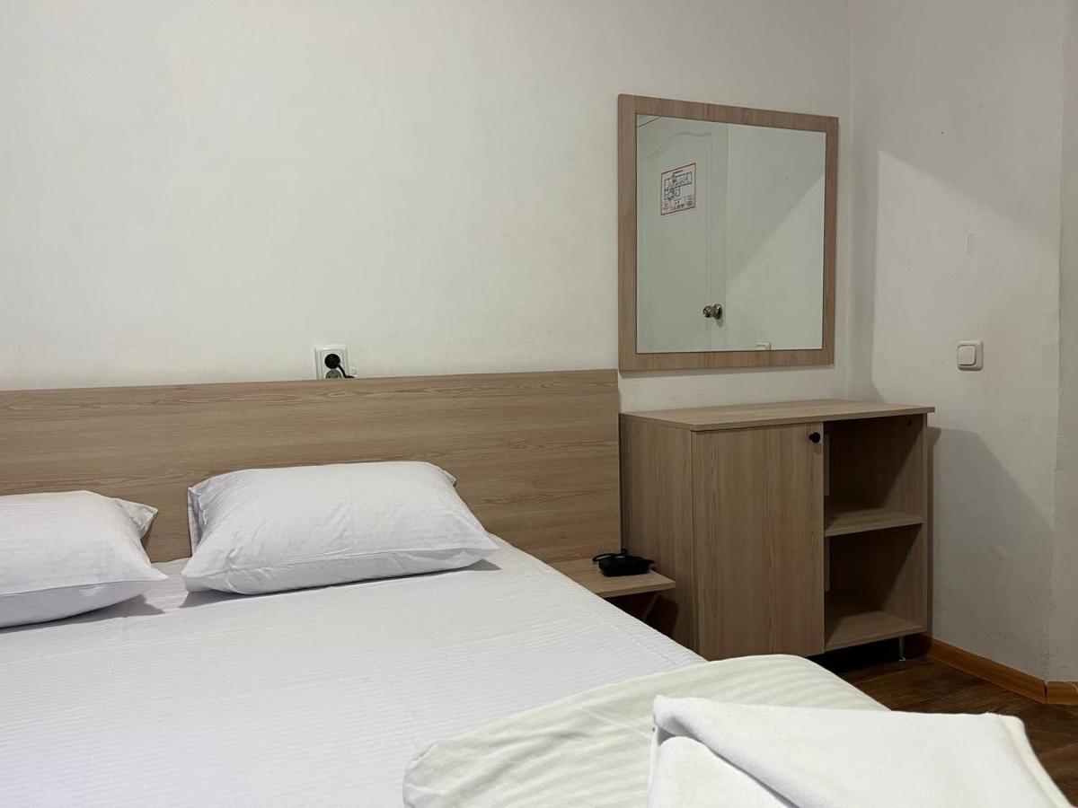 Fox Hostel Kijev Kültér fotó
